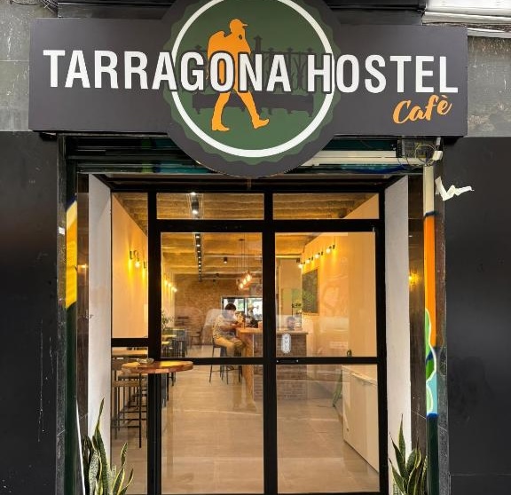 tarragona hostel Roomdoo